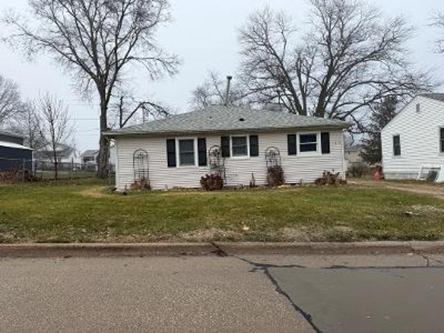 House for sale in Linn, Iowa