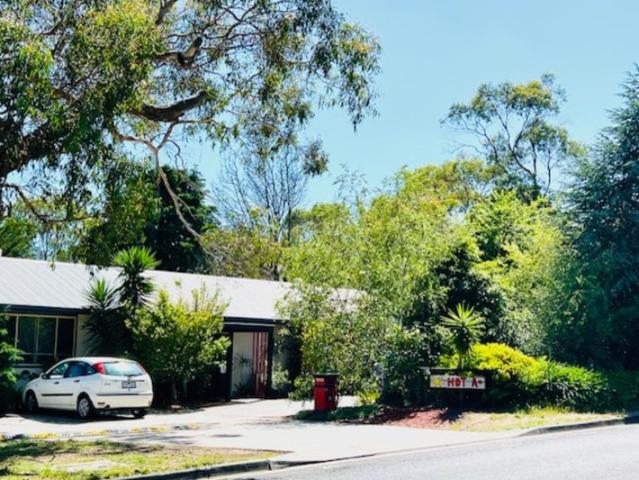 Townhouse for sale in Mount Eliza