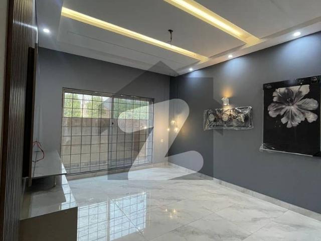 House for sale in Faisalabad, Islamabad Capital Territory