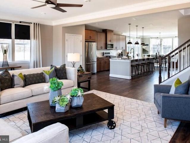 Condo for sale in Laurel Condo for sale in Laurel