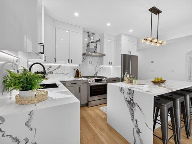 Condo for sale in Spring Hill Historic District, Somerville