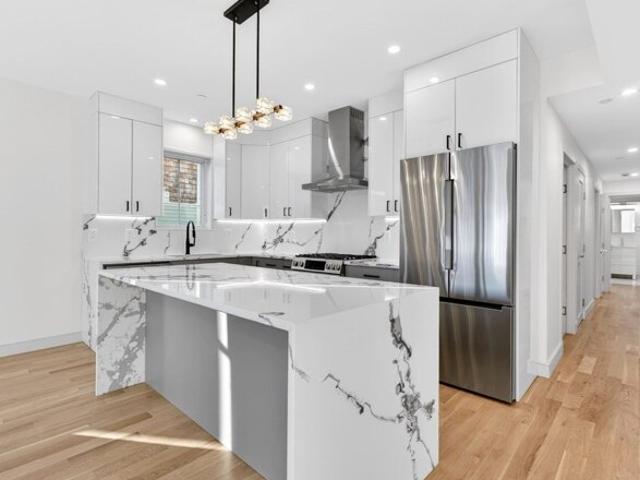 Condo for sale in Spring Hill Historic District, Somerville