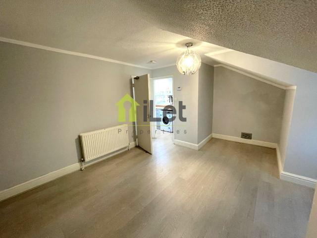 Apartment for rent in Phippsville, Northampton