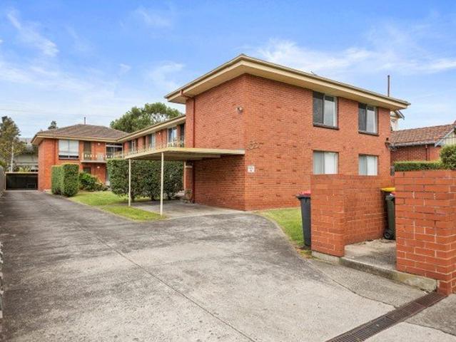 Apartment for rent in Carnegie, Melbourne