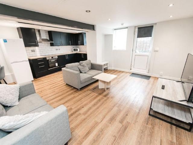 House for rent in Burley, Leeds