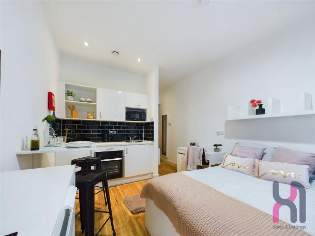 Apartment for rent in Ropewalks, Calderstones