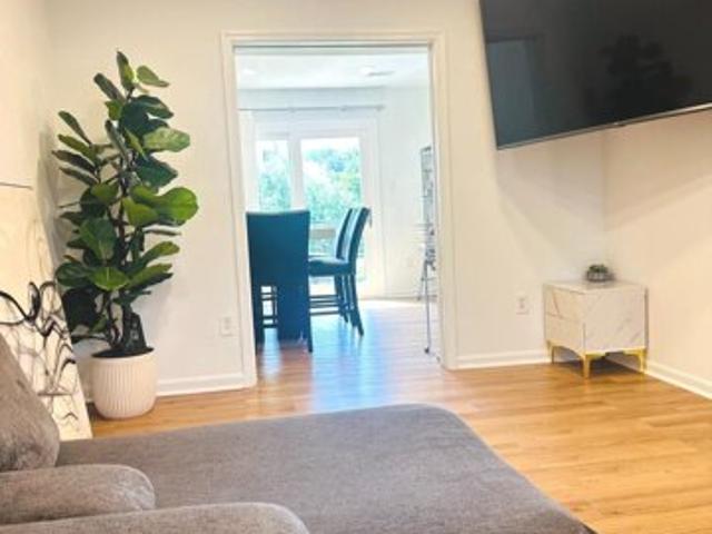 Condo for sale in Sterling