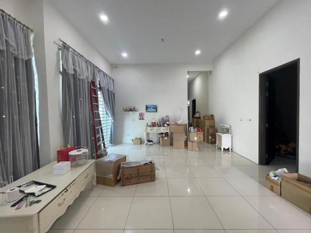 Bungalow for sale in Wellesley, Penang