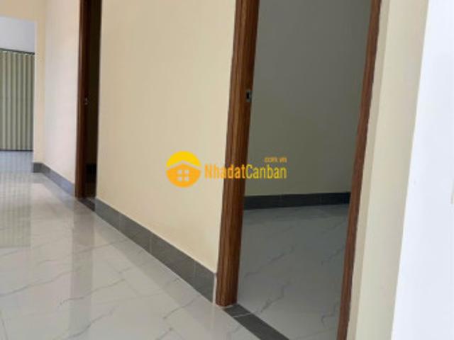 Nhà mặt phố bán