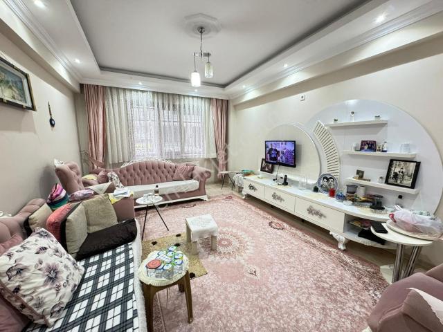 Orta Mahallesi, Bayrampaşa içerisinde satılık mülk