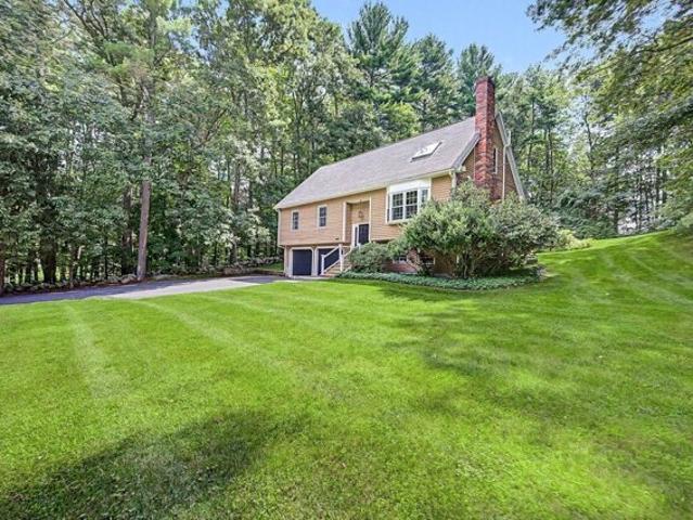 House for sale in Upton, Massachusetts