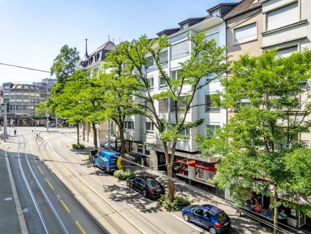 Büro mieten in Einigen, Zürich