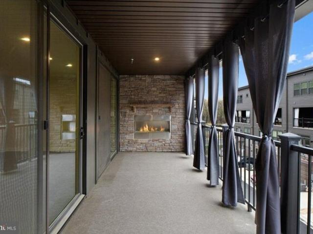 Condo for sale in Laurel Condo for sale in Laurel