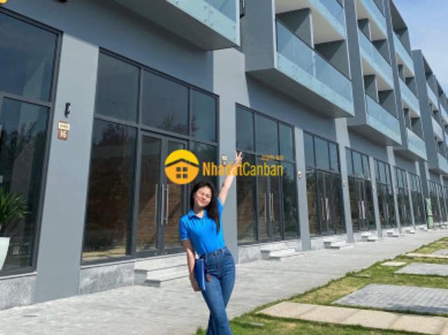 Nhà mặt phố bán