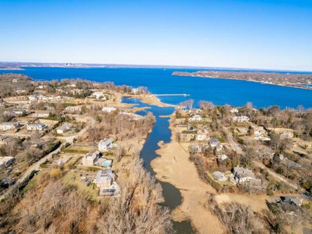 Land for sale in Great Neck Land for sale in Great Neck
