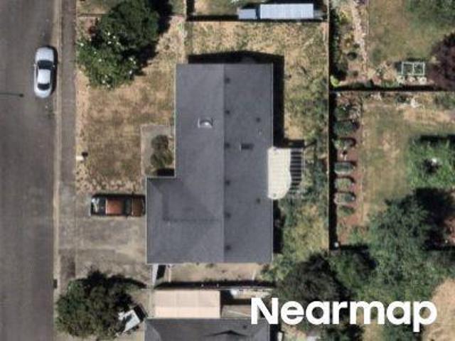 House for sale in Springfield, Lane County