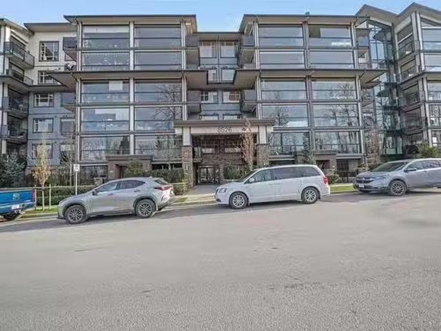 House for sale in Walnut Grove, British Columbia