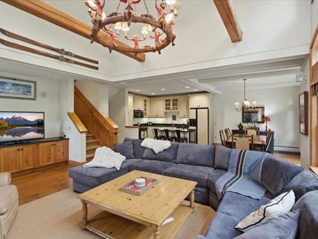 House for sale in Stratton, Vermont