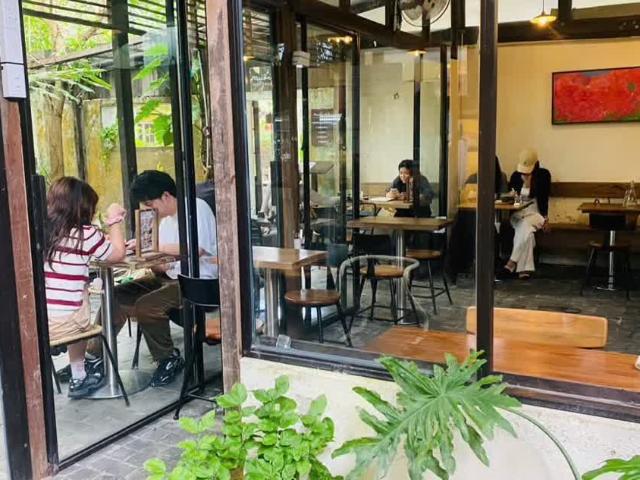 Nhà mặt phố bán
