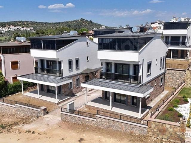 Burhaniye, Balikesir içerisinde satılık Villa