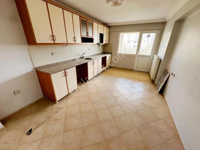 Mansuroğlu Mahallesi, Bayraklı içerisinde kiralık mülk