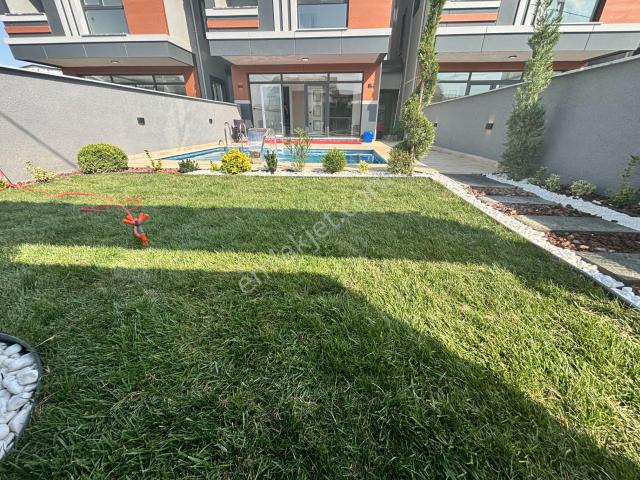 Yeniçiftlik Mahallesi, Marmaraereğlisi içerisinde satılık Villa