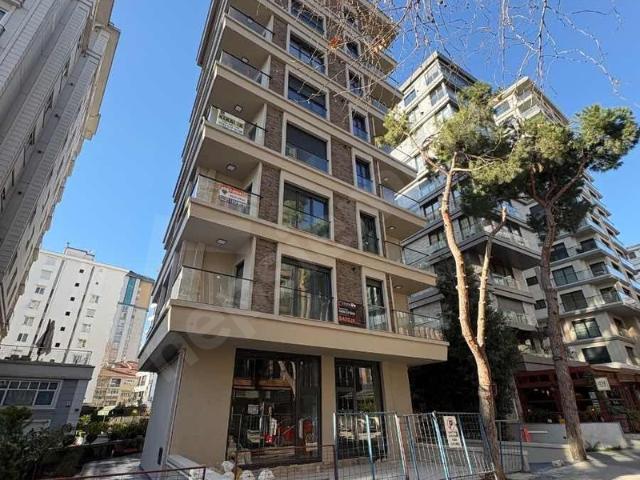 Caddebostan Mahallesi, Kadıköy içerisinde satılık mülk