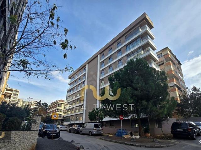 Kadiköy, İstanbul içerisinde satılık mülk