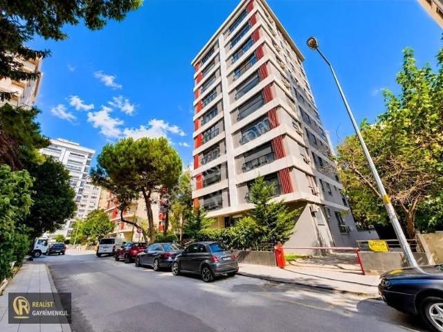 Kadiköy, İstanbul içerisinde satılık mülk