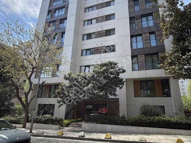 Kadiköy, İstanbul içerisinde kiralık mülk