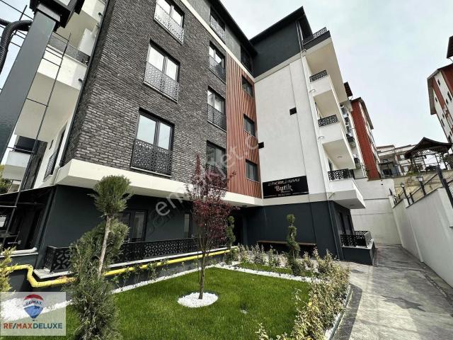 İzmit, Kocaeli içerisinde satılık mülk