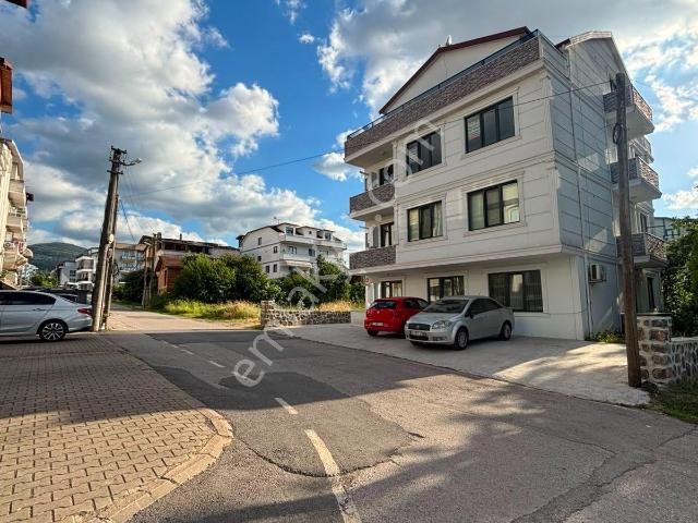 Barbaros Mahallesi, Başiskele içerisinde kiralık mülk