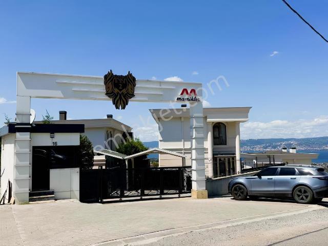 Damlar Mahallesi, Başiskele içerisinde satılık Villa