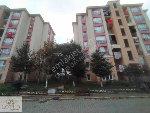 Nüzhetiye Mahallesi, Başiskele içerisinde kiralık mülk