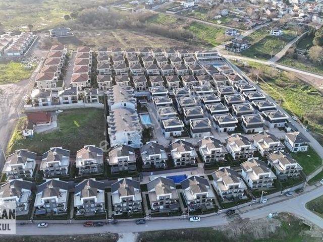Başiskele, Kocaeli içerisinde satılık Villa