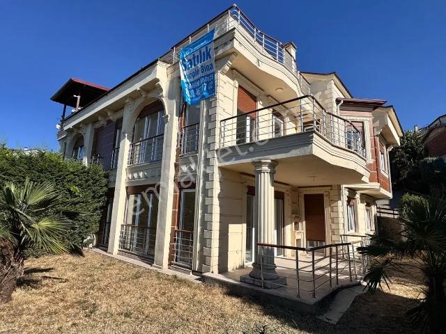 Başiskele, Kocaeli içerisinde satılık Villa