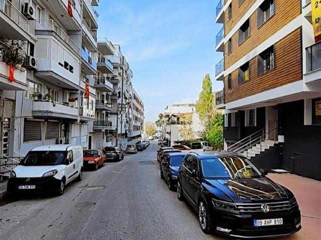 Karabağlar, İzmir içerisinde satılık mülk