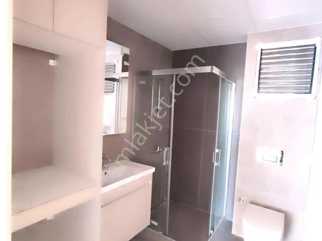 Karşiyaka, İzmir içerisinde kiralık mülk