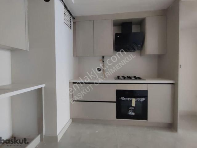Karşiyaka, İzmir içerisinde kiralık mülk