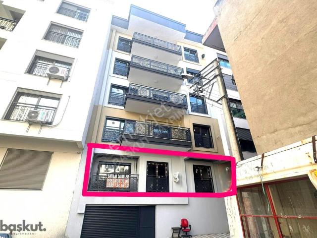 Dedebaşı Mahallesi, Karşıyaka içerisinde satılık mülk