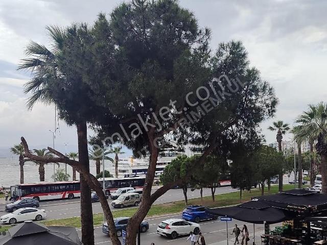 Karşiyaka, İzmir içerisinde kiralık mülk