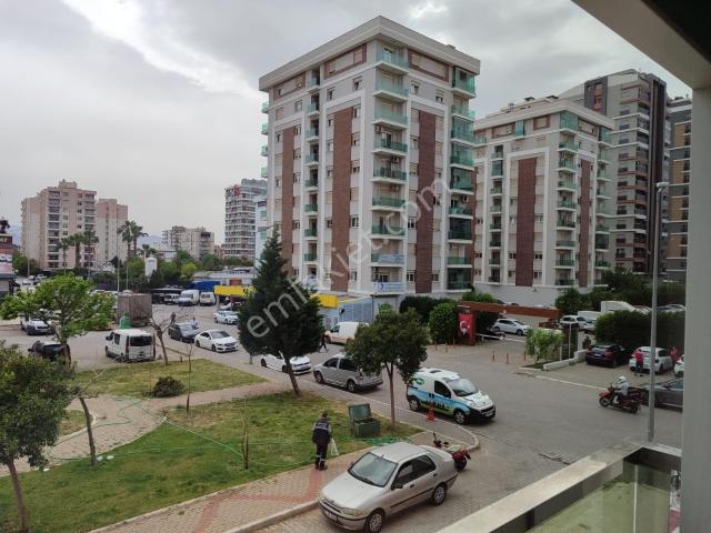 Karşiyaka, İzmir içerisinde kiralık mülk