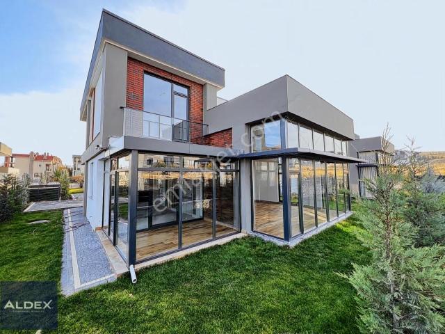 Etimesgut, Ankara içerisinde satılık Villa