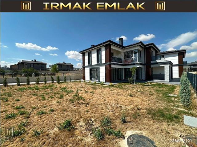 Etimesgut, Ankara içerisinde satılık Villa