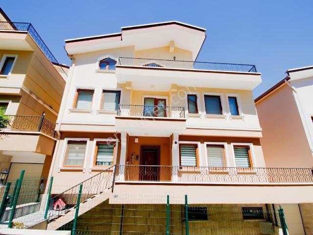 Etimesgut, Ankara içerisinde satılık Villa