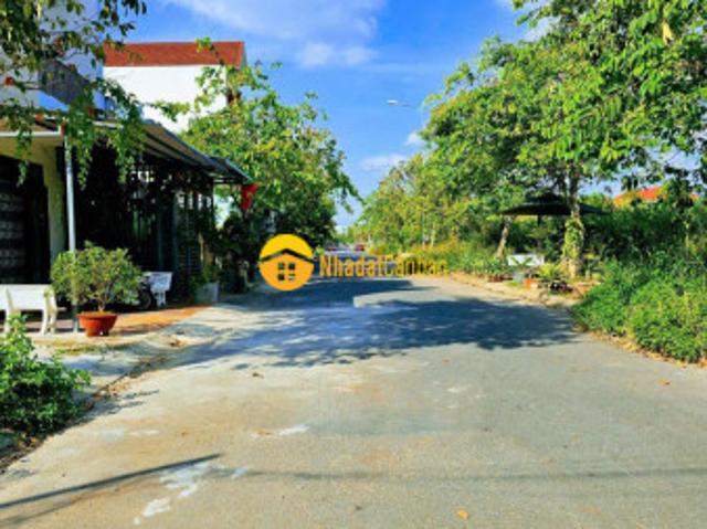 Mặt bằng bán