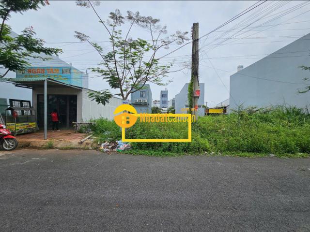 Mặt bằng bán