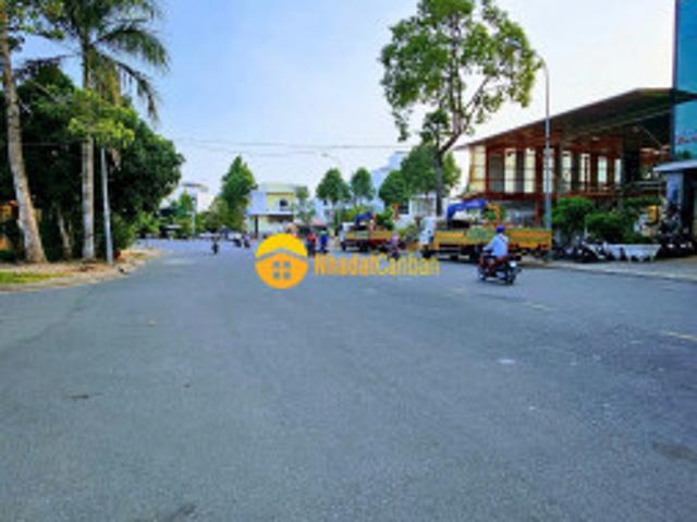 Mặt bằng bán