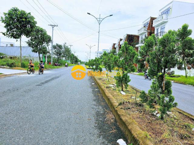 Mặt bằng bán