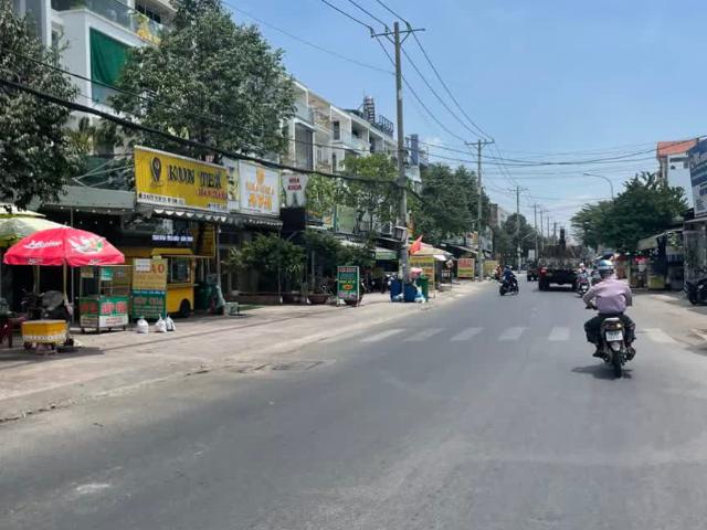 Nhà mặt phố bán